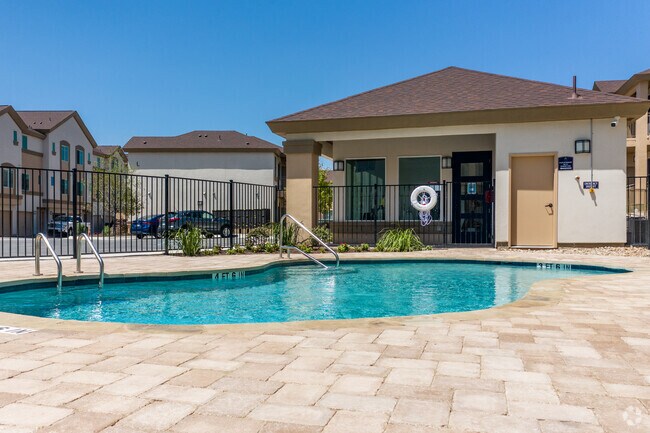 Piscina - Whitestone Crossing