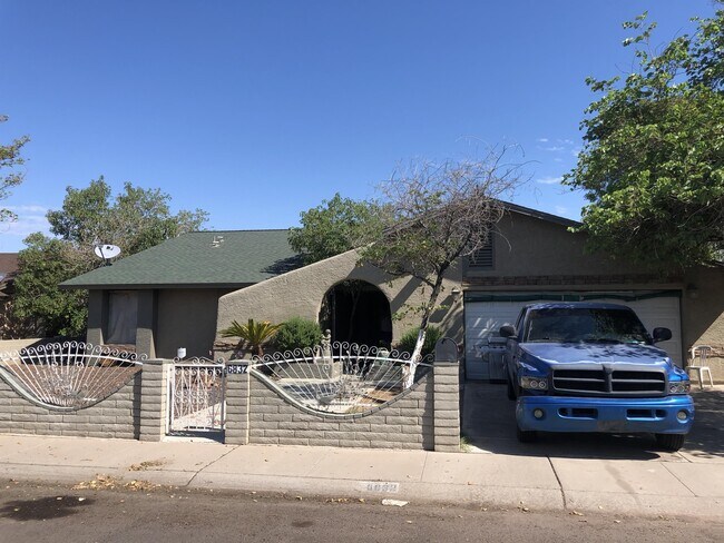Building Photo - 8565 W Tuckey Ln