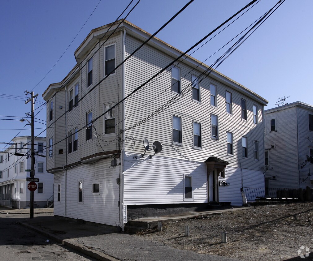 Building Photo - 125 Knight St