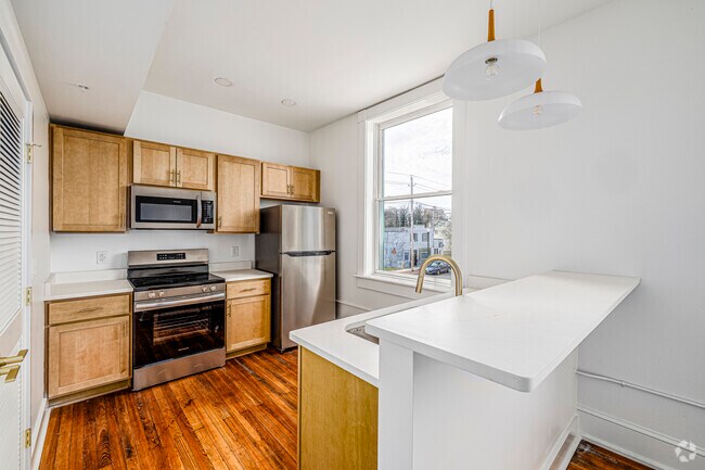 1BR, 1BA - 482SF - Kitchen - The Humbles Building