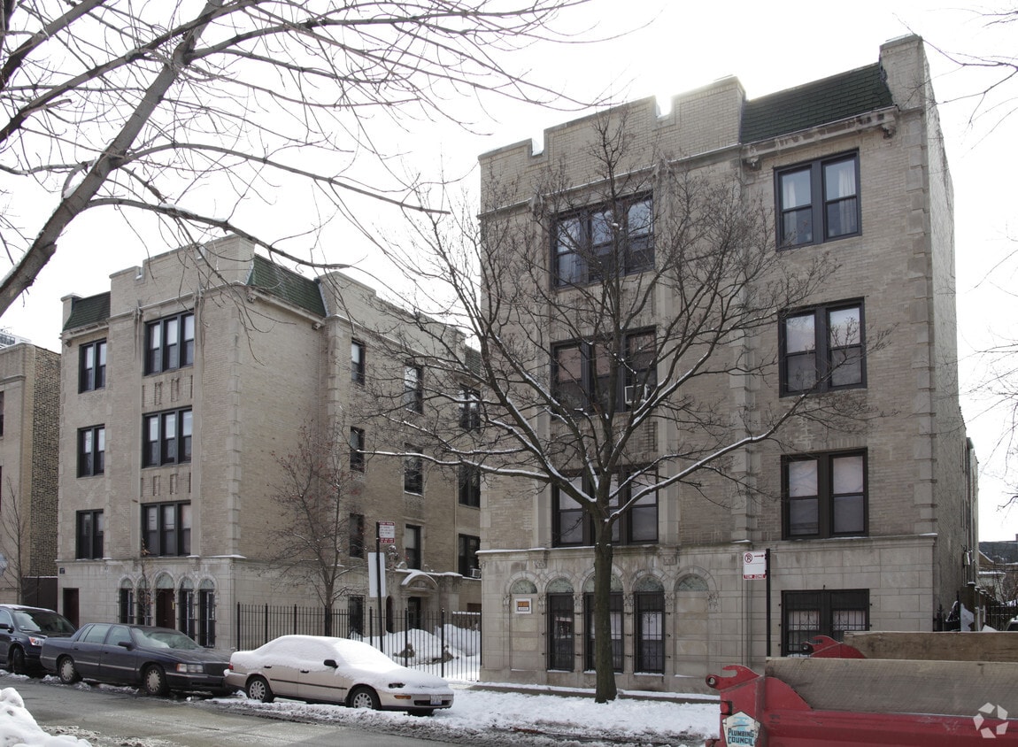 Building Photo - 617-625 W Melrose St