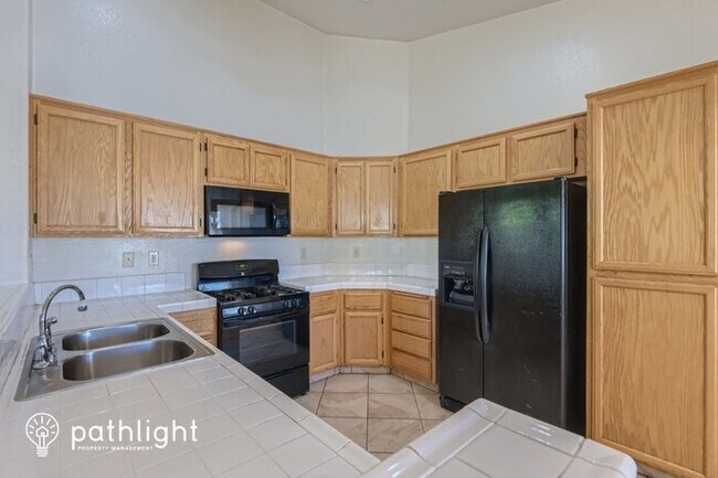 Foto del edificio - 27152 Myles Ct, Menifee, CA, 92585