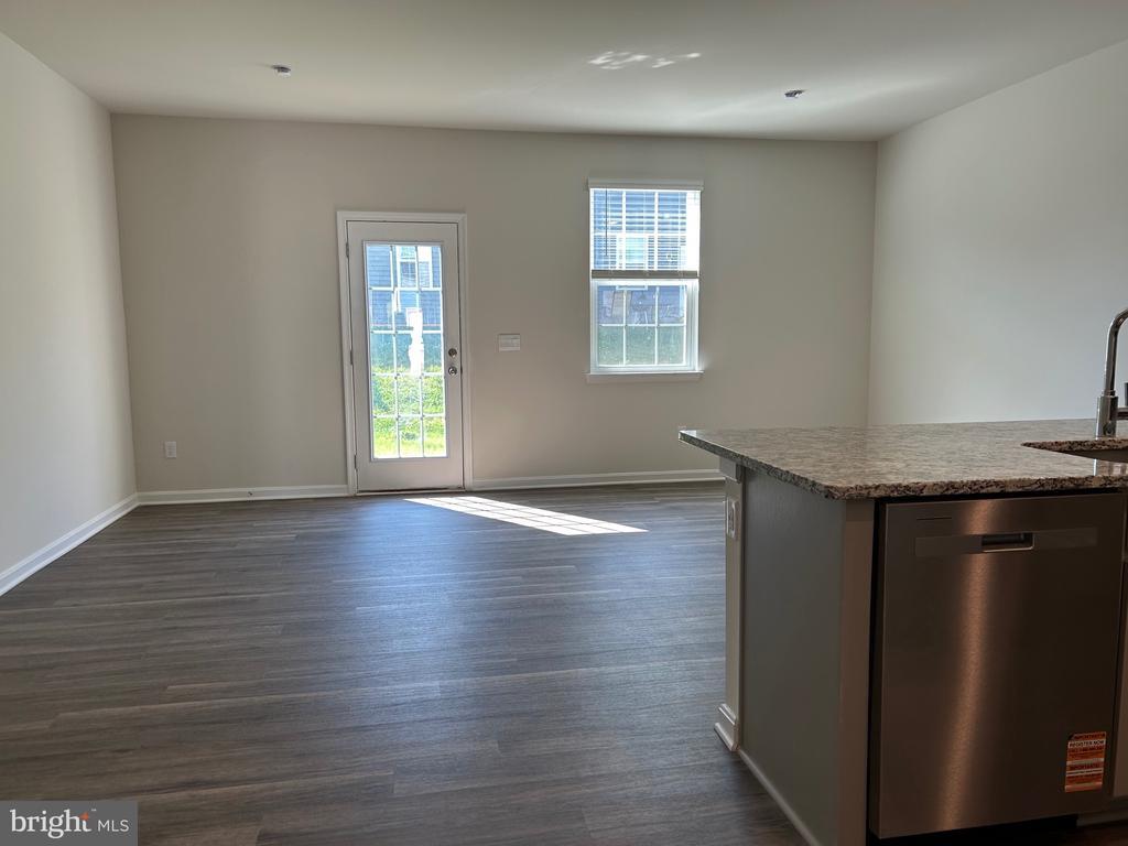 Foto principal - 144 Rae Ct