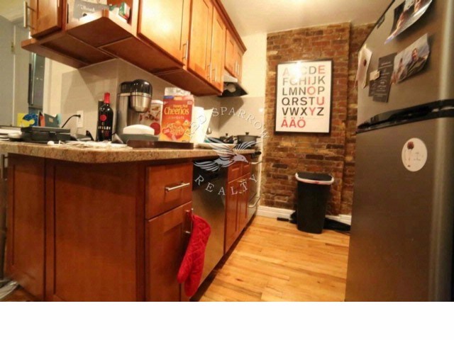 Primary Photo - 46 E 76th St