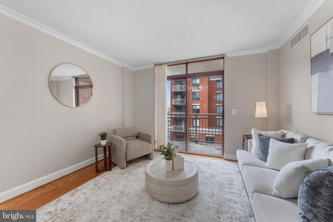 Foto del edificio - 1205 N Garfield St