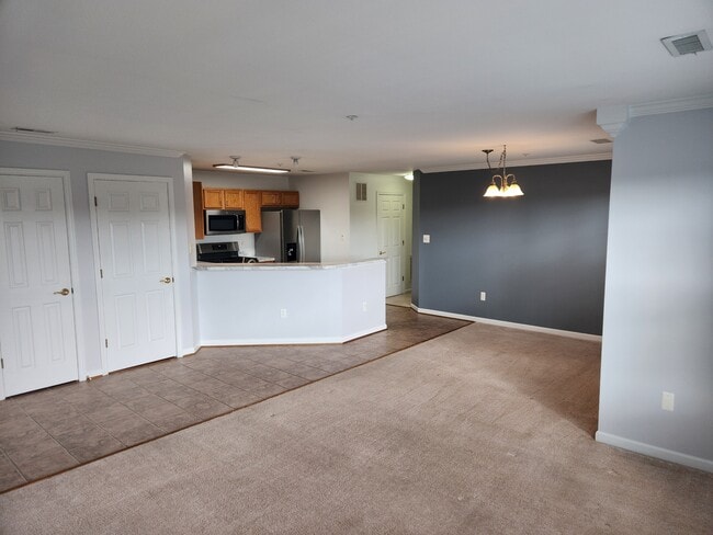 Building Photo - 2029 Windsong Dr