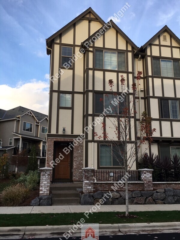 28520 SW Paris Ave, Wilsonville, OR 97070 Condo for Rent in