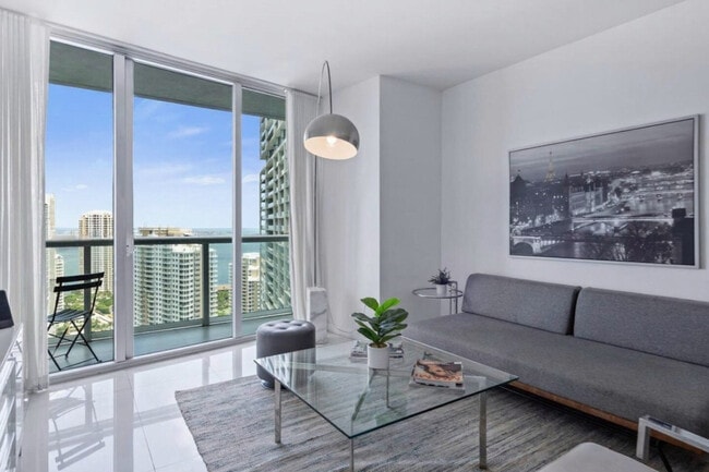 Building Photo - 481 Brickell Ave