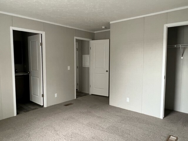 Foto del edificio - 5150 Rhine Dr