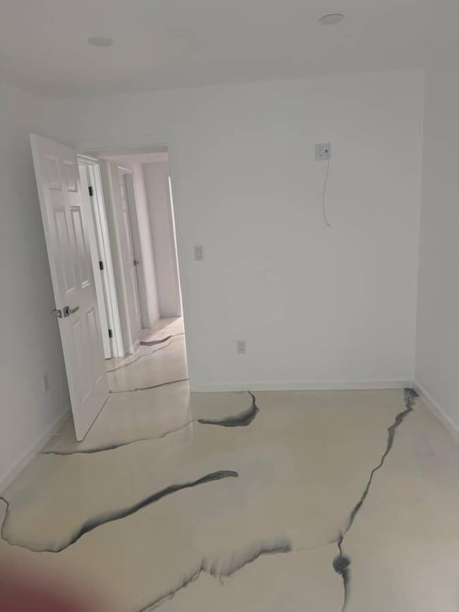 Photo - 15 Potomac St Apartment
