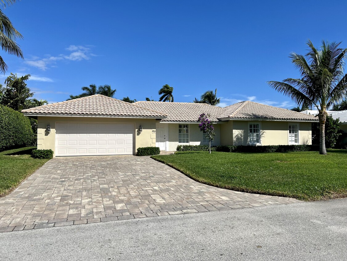951 Tropic Blvd, Delray Beach, FL 33483 House Rental in Delray Beach