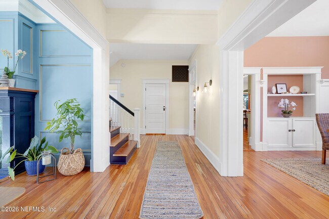 Foto del edificio - 290 St George St