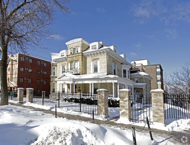 Foto del edificio - 104 Langdon St