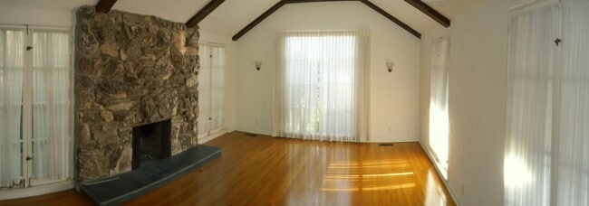 Foto del edificio - 8549 Clifton Wy