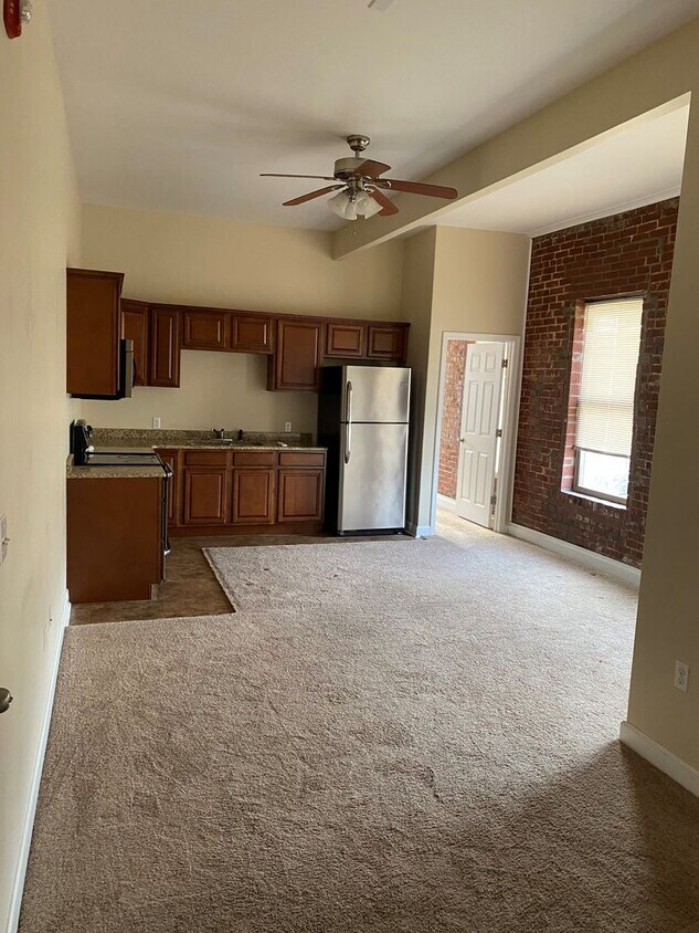 Foto principal - Downtown loft apartment, one bedroom one bath