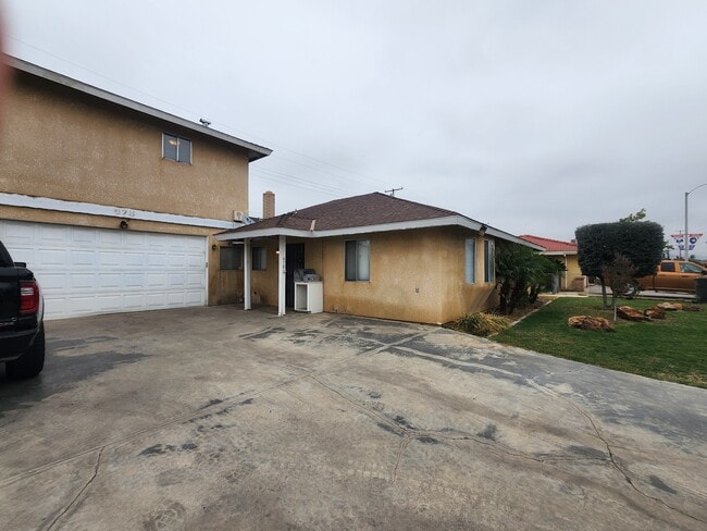 Foto del edificio - 678 W Henderson Ave