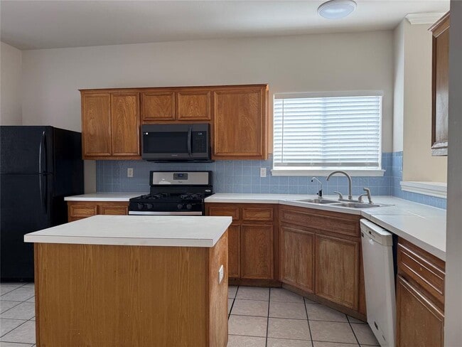 Foto del edificio - 16702 Tomcat Dr