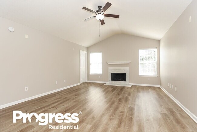 Building Photo - 232 Lake Forest Dr