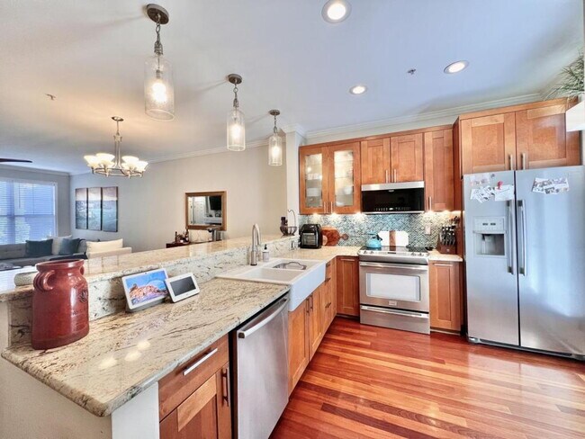 Foto del edificio - SUMMER SPECIAL - $500 off first month's rent!!