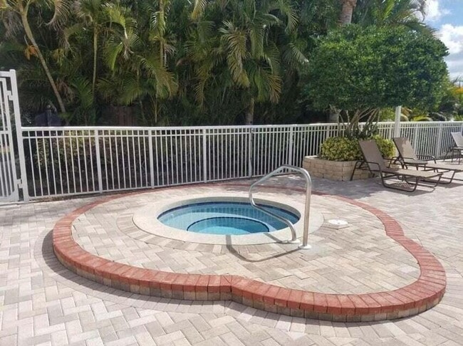 Building Photo - 3/2/2 Condo in Belmont of St Lucie West