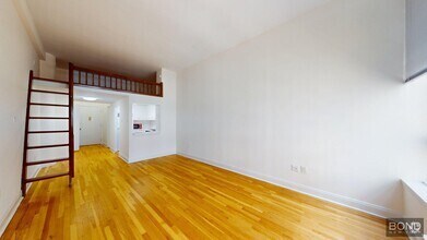 Building Photo - 1 Astor Pl