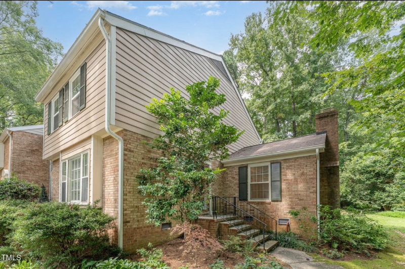 Foto principal - 1207 Collington Dr