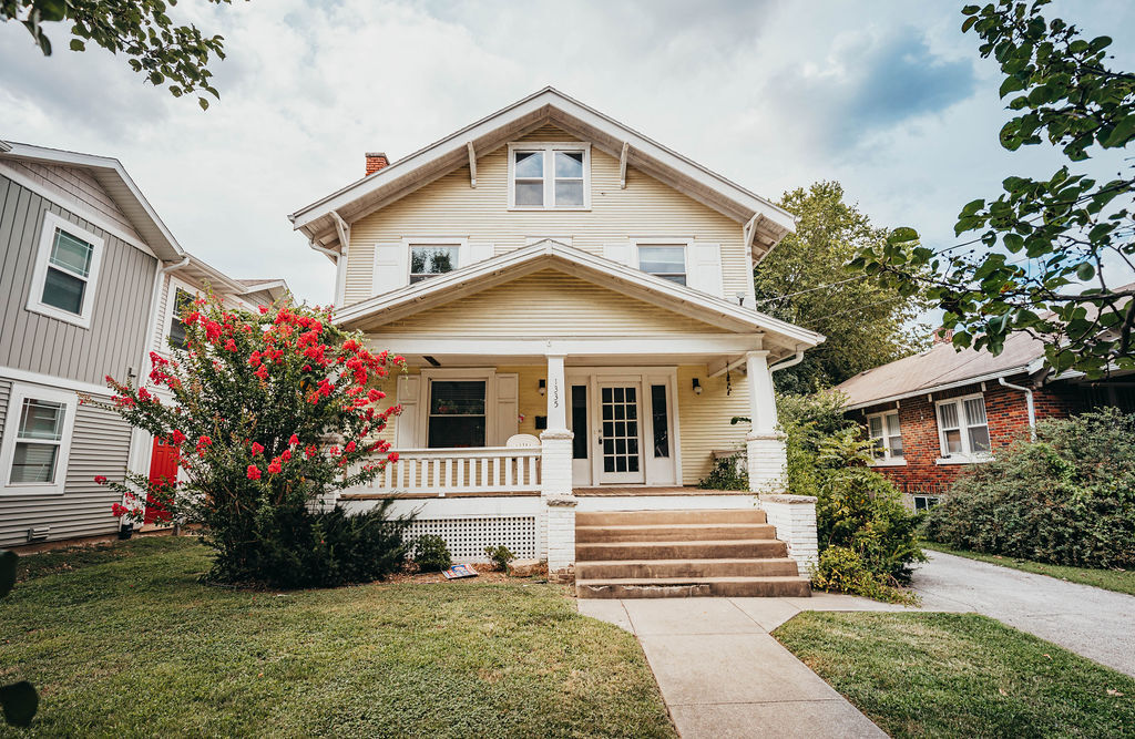 Foto principal - 1335 E Cherry St