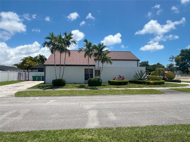 Foto del edificio - 8735 SW 54th St