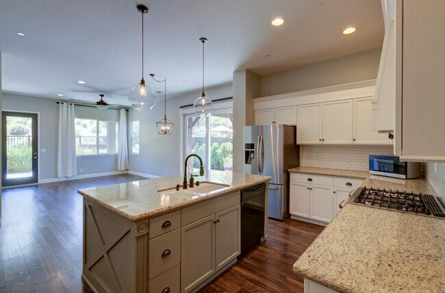 Building Photo - 21230 Tramonto Ln