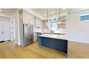 Building Photo - 196XX-19675 75 Ave