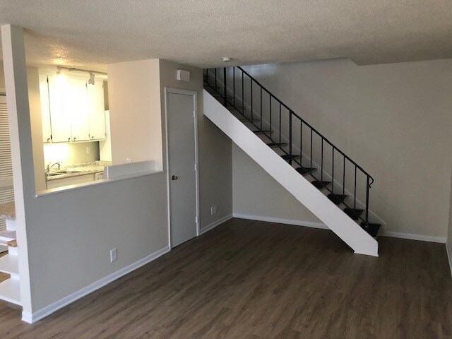 Building Photo - 6536 Lupine Terrace
