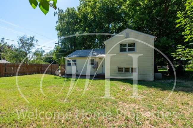 Foto del edificio - Remodeled Single-Family Home Close to Whit...