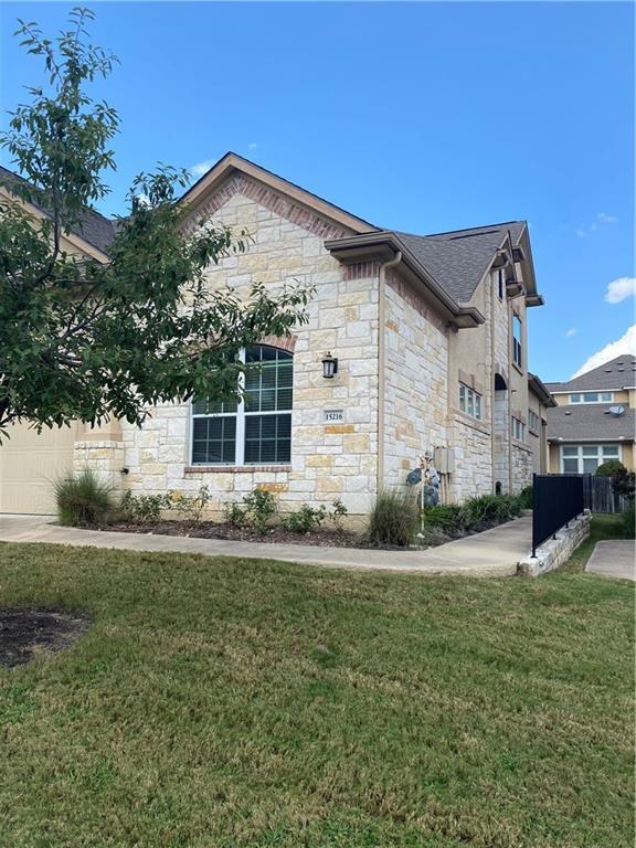 Foto principal - 15216 Glen Heather Dr