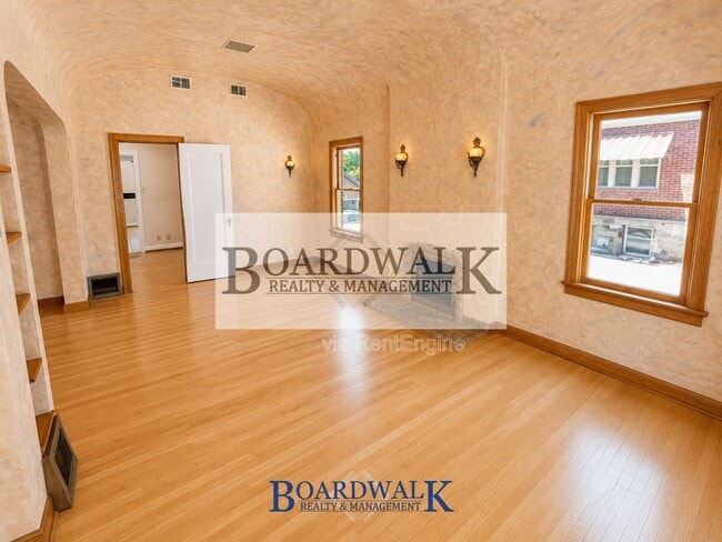 Building Photo - 738 S 1300 E