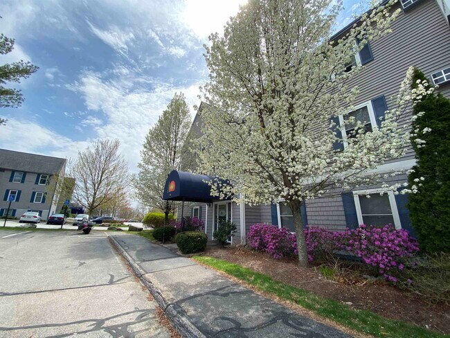 Foto del edificio - 99 Eastern Ave