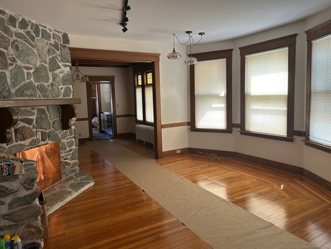 Building Photo - 251 Sherman Ave