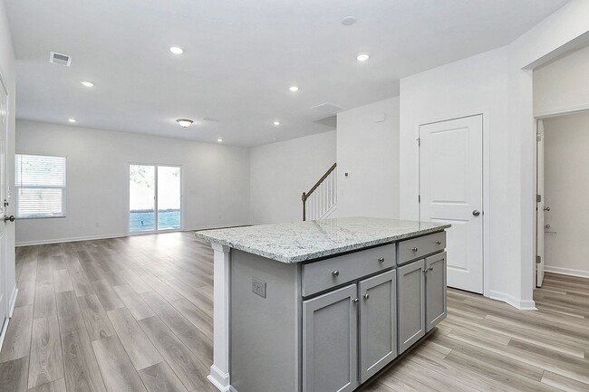 Foto del edificio - Brand NEW Townhome for RENT!