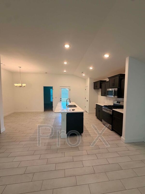 Foto del edificio - 347 Sidney Ln