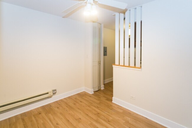 Foto del edificio - 675 W Wrightwood Ave