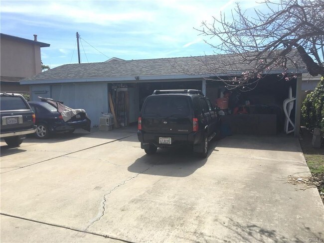 Building Photo - 420 W Linda Vista Ave