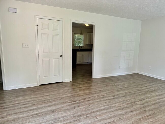 Foto del edificio - 4907 Sycamore Pl