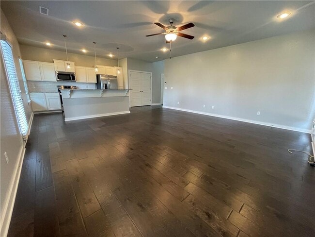 Building Photo - 3915 SW Peachwood Dr