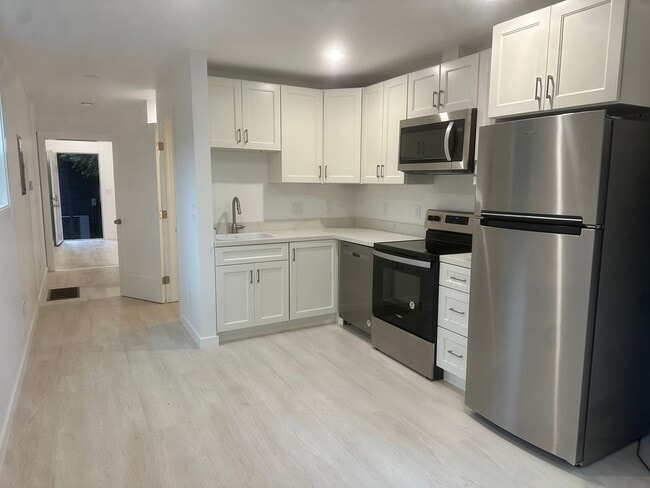 Photo - 1015 47th St Apartment