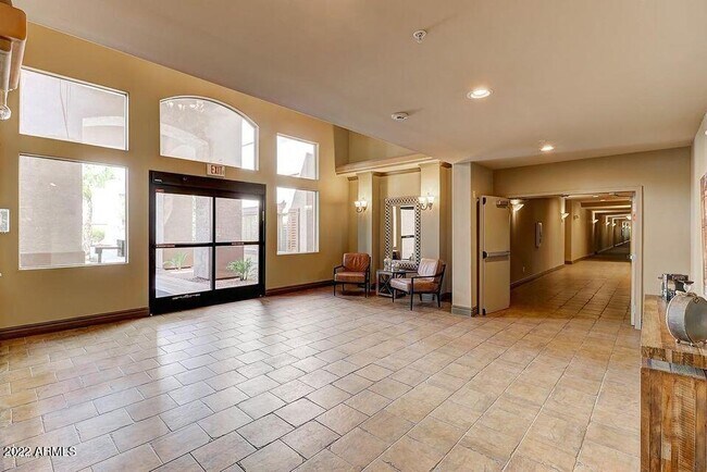 Foto del edificio - 14000 N 94th St