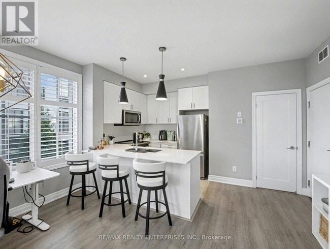 Photo du bâtiment - 657 Cricklewood Dr.