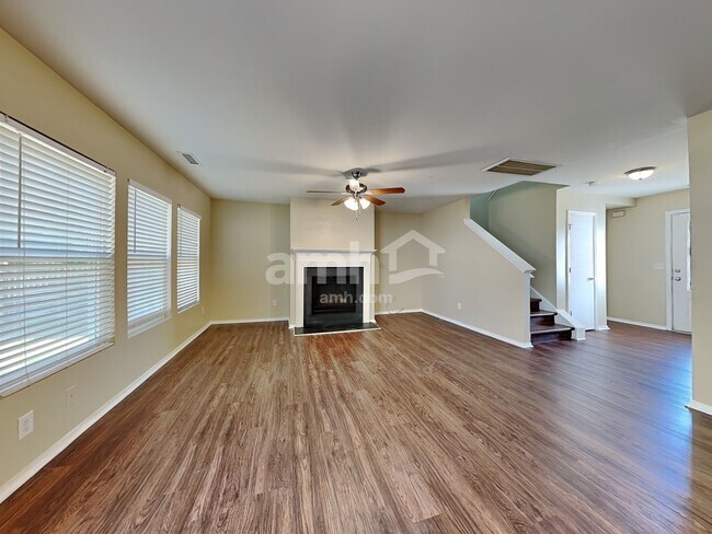 Building Photo - 503 Ravenstone Lane