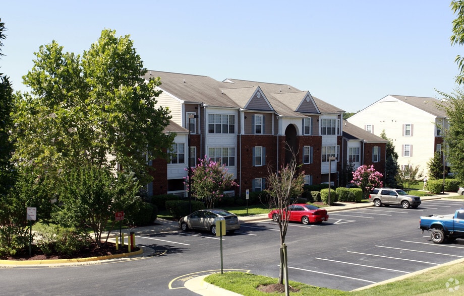 Malvern Lakes Apartments Rentals Fredericksburg, VA