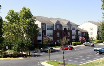 Building Photo - Malvern Lakes