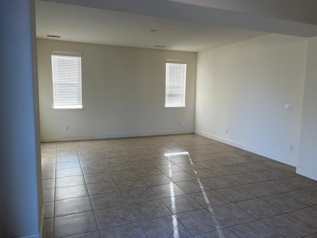 Building Photo - 9790 Quartette Dr