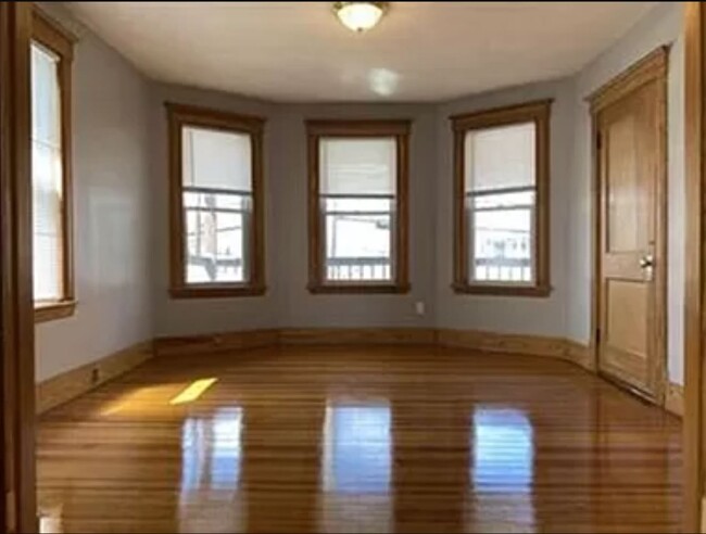 Building Photo - 222 Broadway